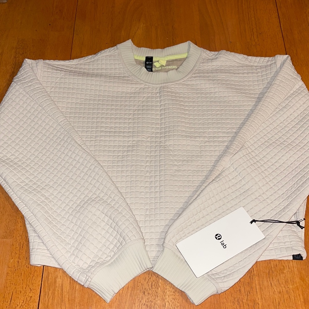 Lululemon LAB Textured Grid Cropped Pullover